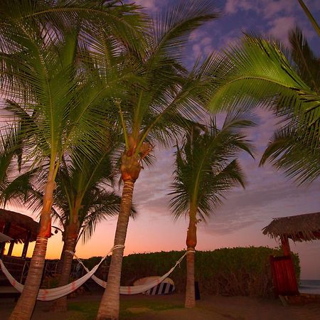 Las Olas Mancora Bagian luar foto