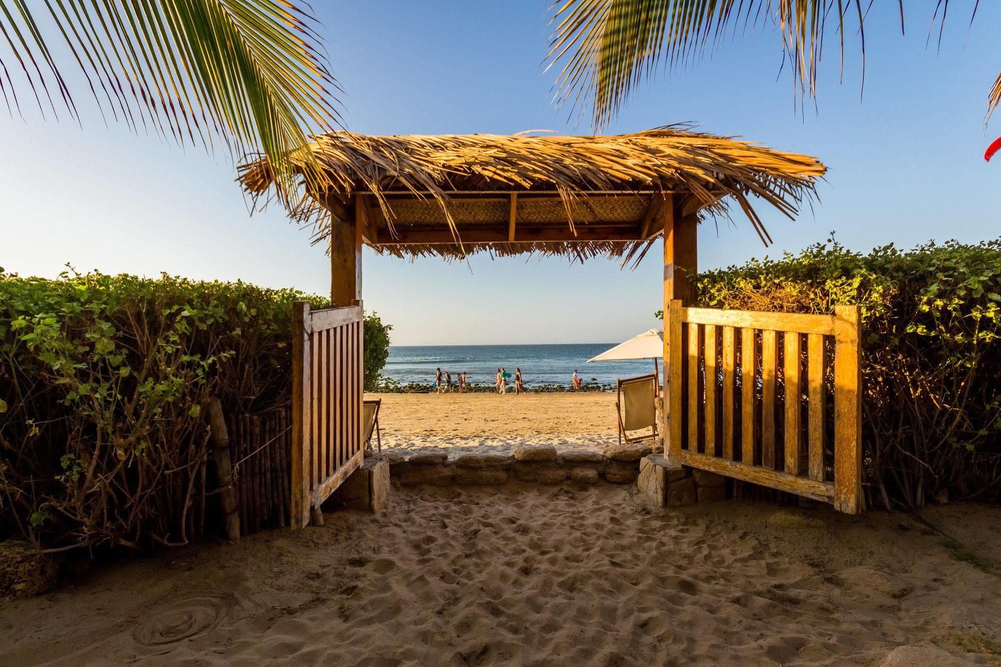 Las Olas Mancora Bagian luar foto