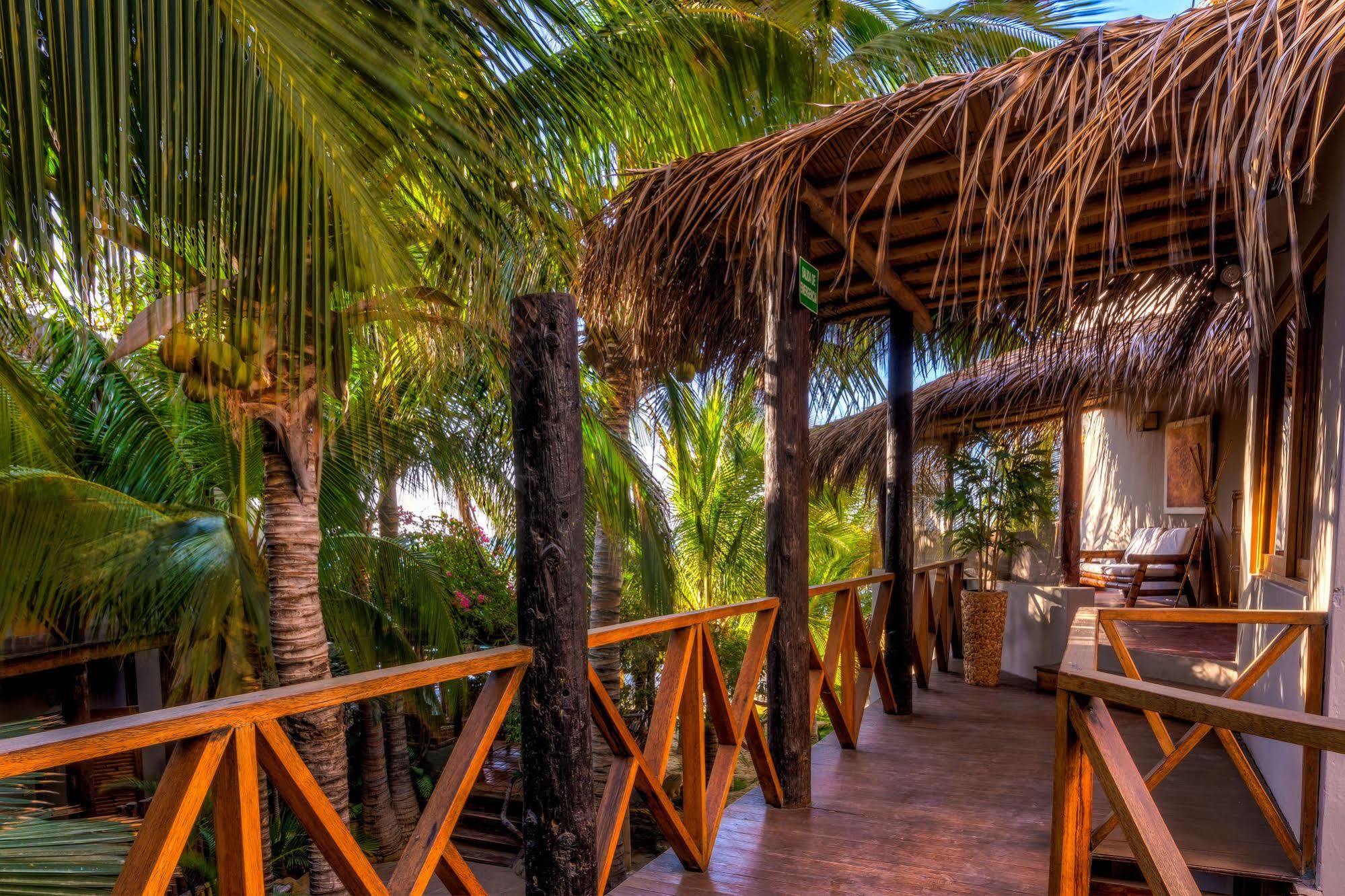 Las Olas Mancora Bagian luar foto